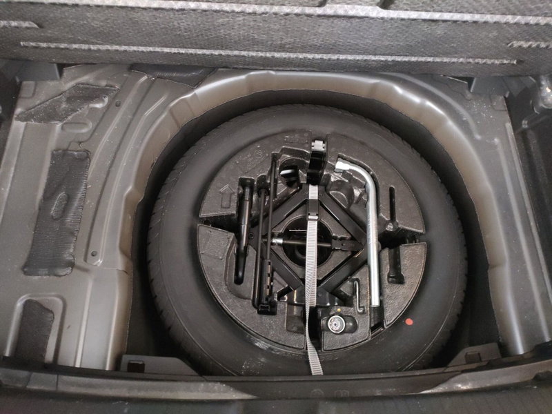 Volkswagen Polo usata a Napoli (19)