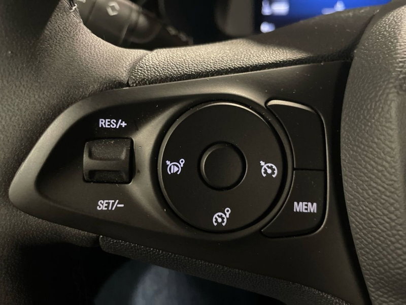 Opel Corsa nuova a Salerno (20)