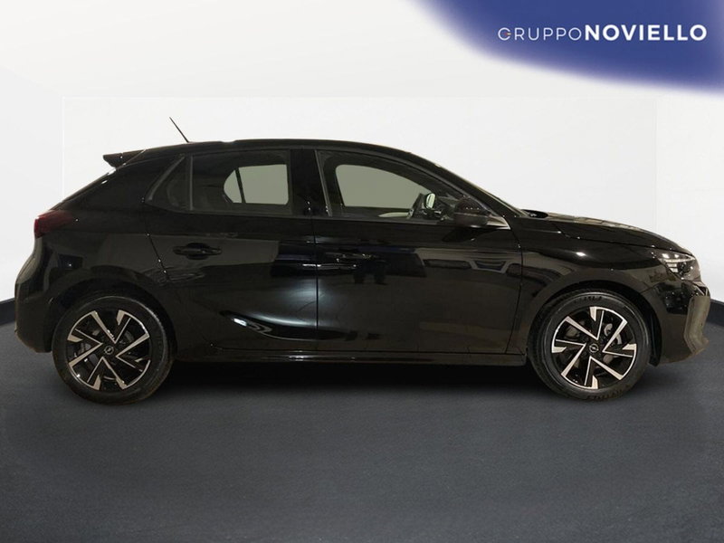 Opel Corsa nuova a Salerno (3)