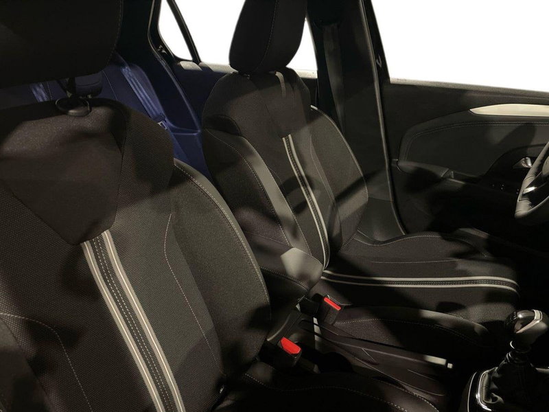 Opel Corsa nuova a Salerno (9)