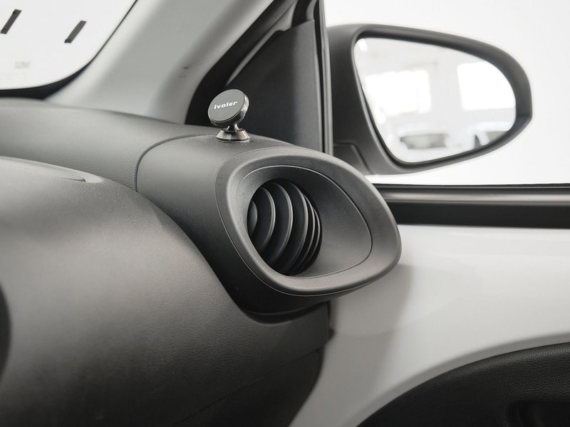 Toyota Aygo X usata a Prato (15)