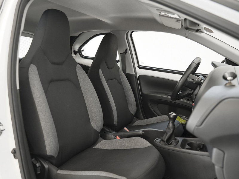 Toyota Aygo X usata a Prato (16)