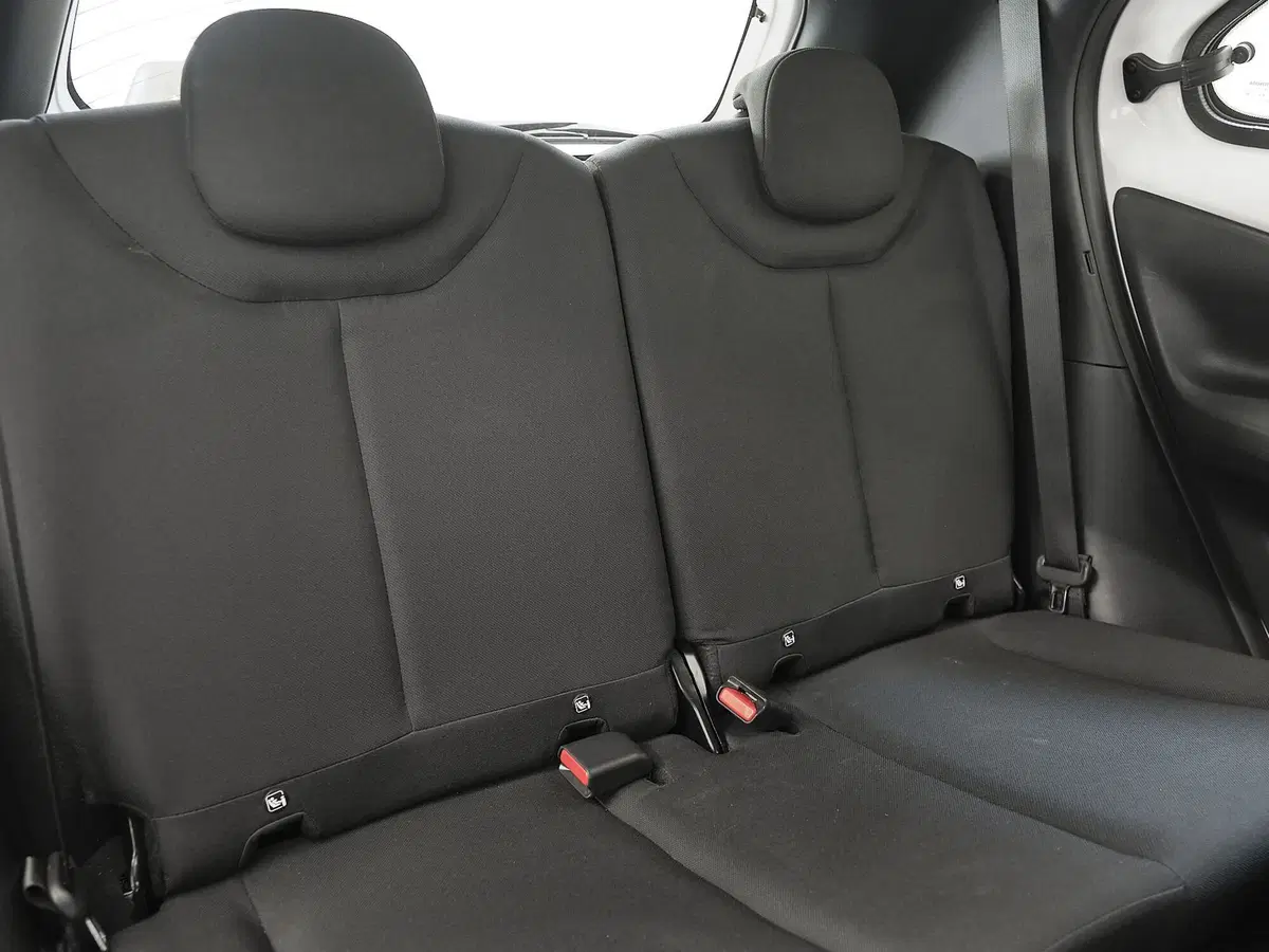 Toyota Aygo X usata a Prato (17)