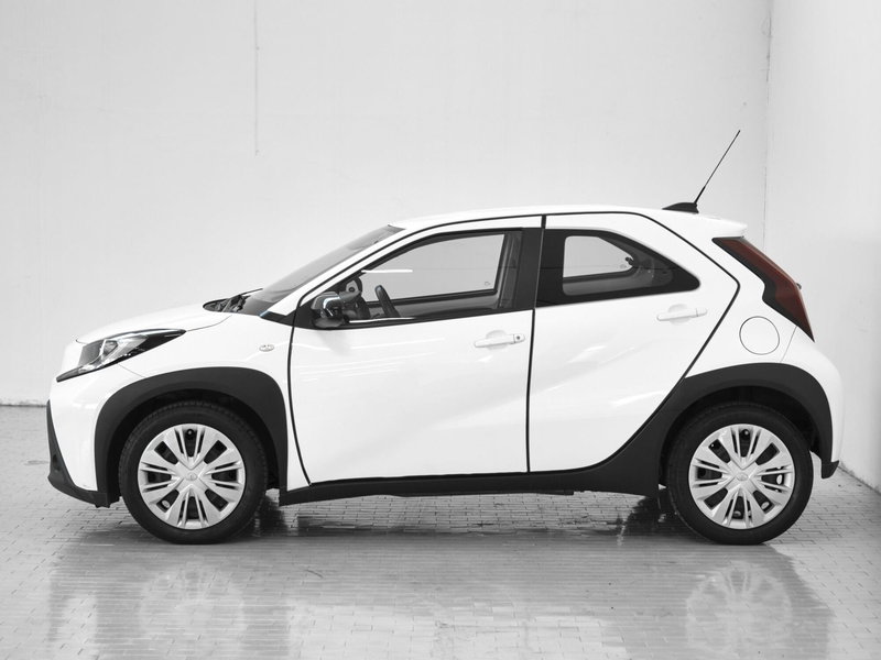 Toyota Aygo X usata a Prato (2)