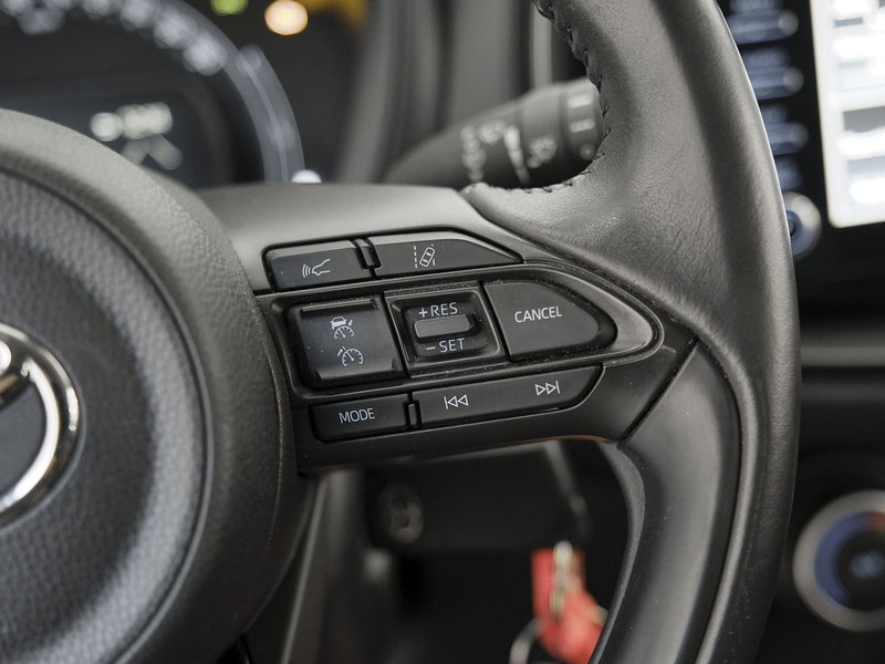 Toyota Aygo X usata a Prato (9)