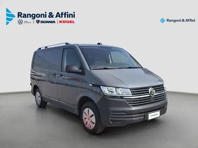 Volkswagen Veicoli Commerciali T6.1 Furgone Transporter 32 2.0 tdi 150cv Business p.c. dsg7 del 2022 usata a Castegnato