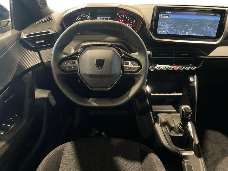 Peugeot 2008 nuova a Salerno (10)