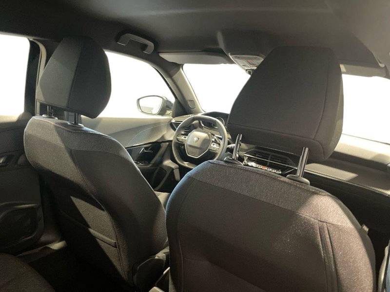 Peugeot 2008 nuova a Salerno (17)