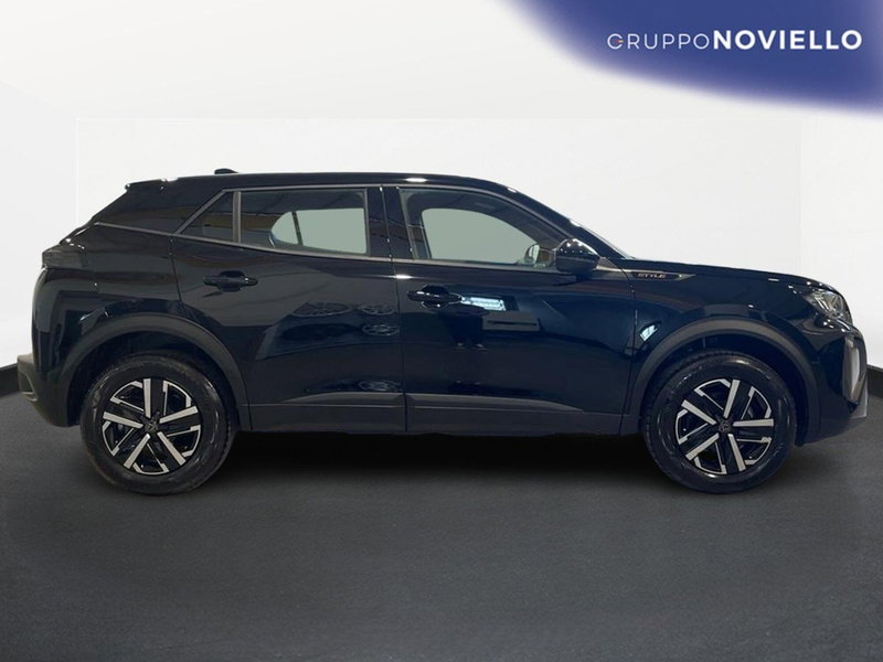 Peugeot 2008 nuova a Salerno (3)