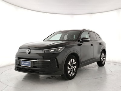 Volkswagen Tiguan 2.0 TDI 150 CV SCR DSG 4MOTION Life del 2024 usata a Torre Annunziata