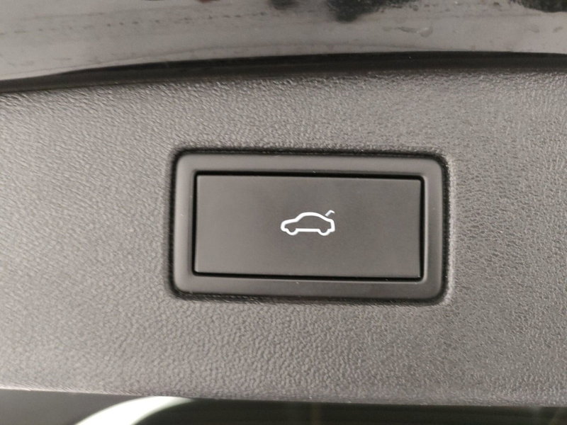 Volkswagen Tiguan usata a Napoli (11)