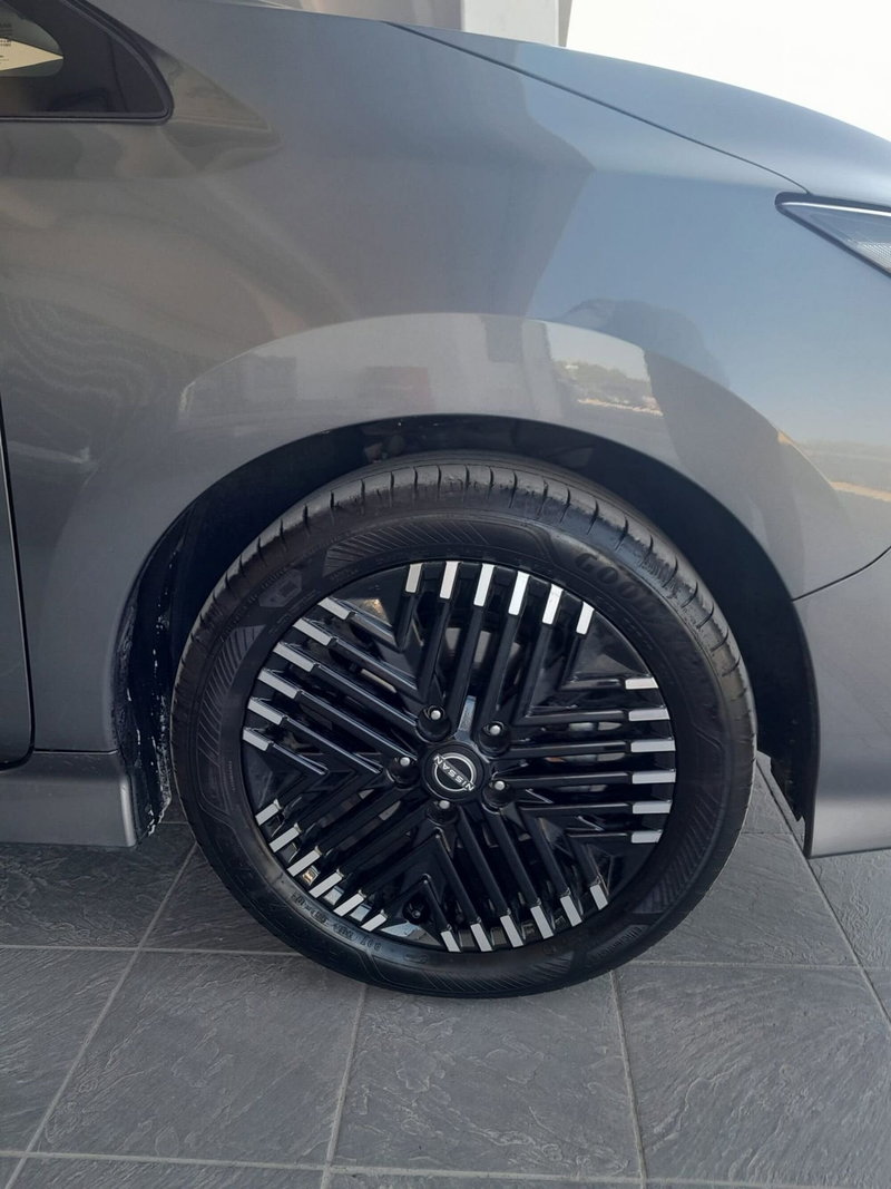 Nissan Leaf usata a Asti (19)