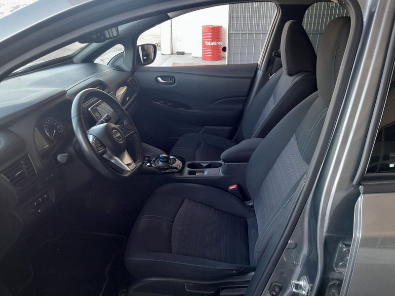 Nissan Leaf usata a Asti (7)
