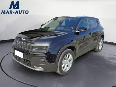 Jeep Avenger 1.2 turbo e-hybrid mhev Altitude fwd 110cv edct6 del 2025 usata a Castelfranco Veneto