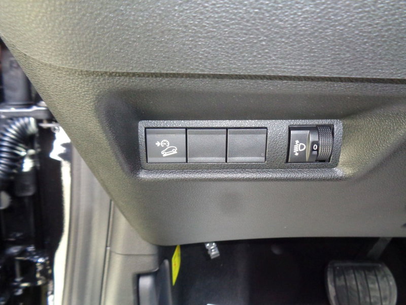 Jeep Avenger usata a Treviso (17)