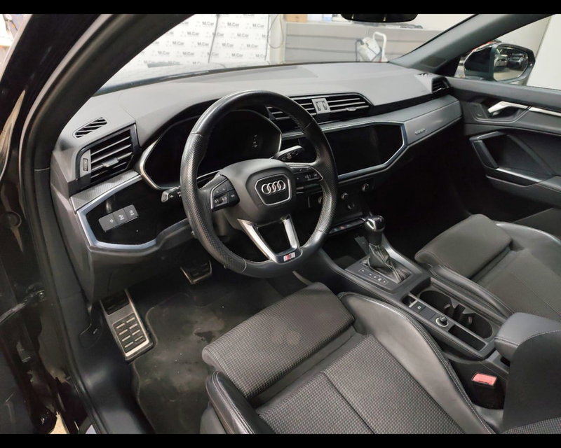 Audi Q3 Sportback usata a Caserta (15)