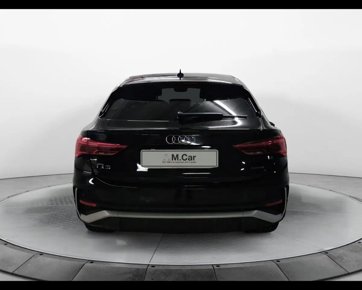Audi Q3 Sportback usata a Caserta (7)