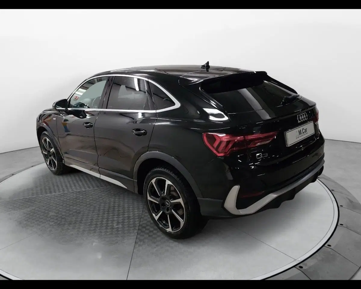 Audi Q3 Sportback usata a Caserta (8)