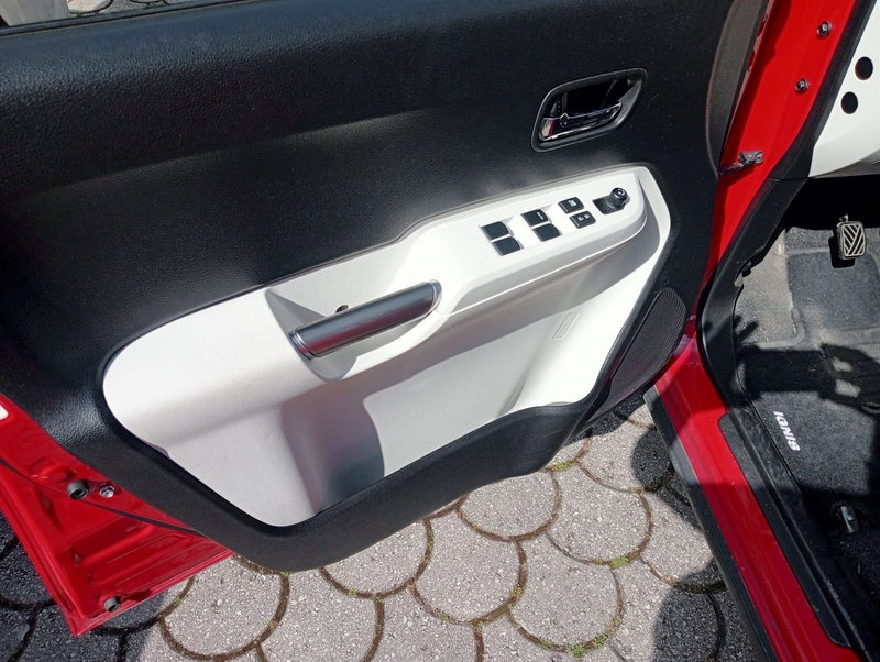 Suzuki Ignis usata a Firenze (7)