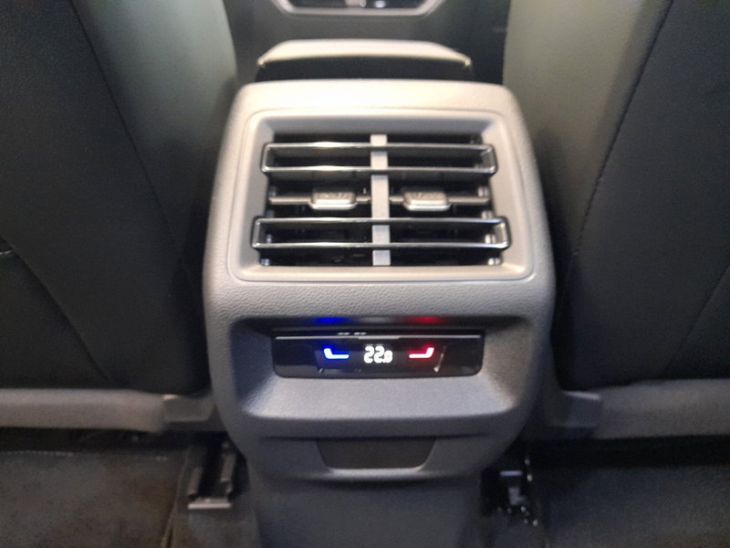 Volkswagen Tayron nuova a Bologna (16)