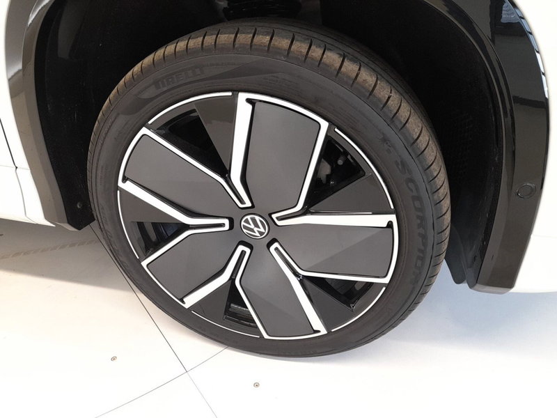 Volkswagen Tayron nuova a Bologna (7)