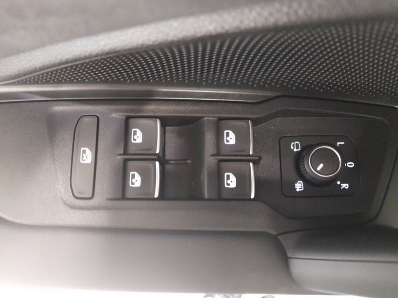 Volkswagen Tayron nuova a Bologna (9)