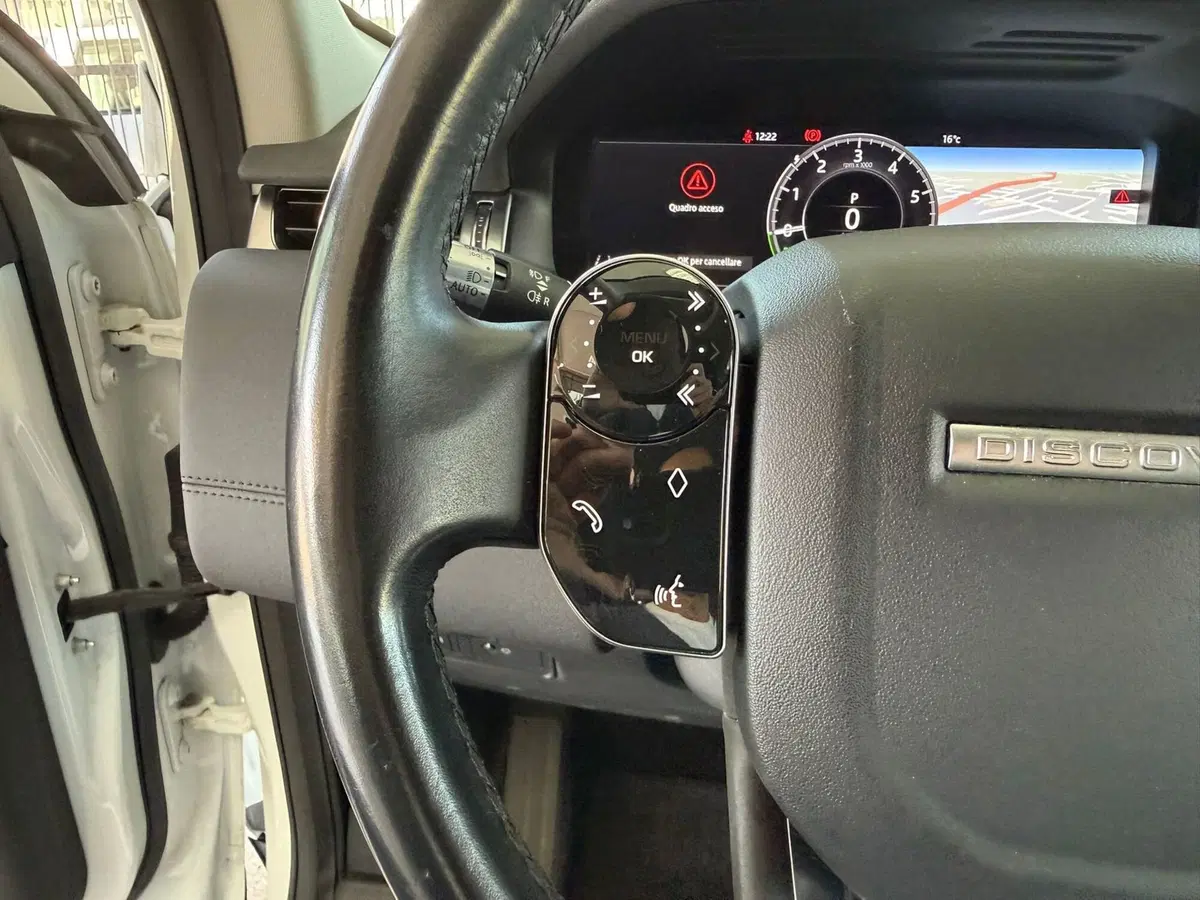 Land Rover Discovery Sport usata a Brescia (13)