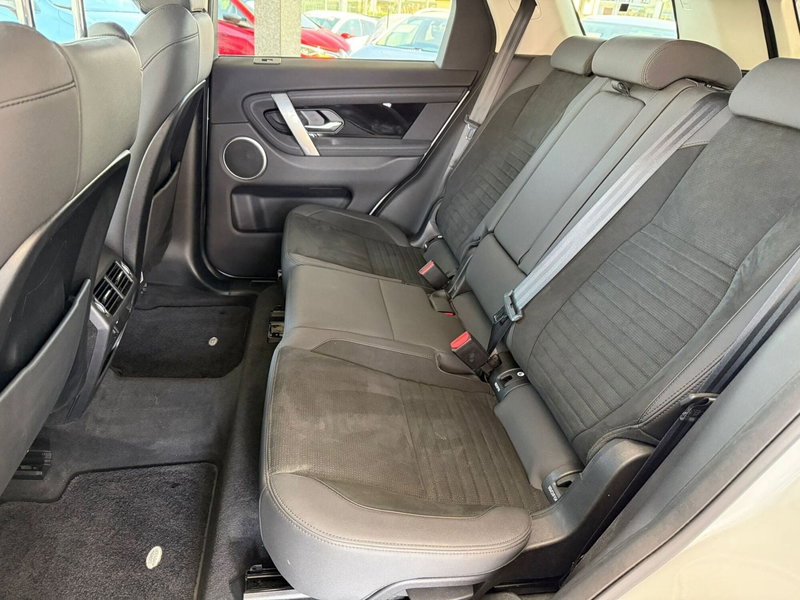 Land Rover Discovery Sport usata a Brescia (16)