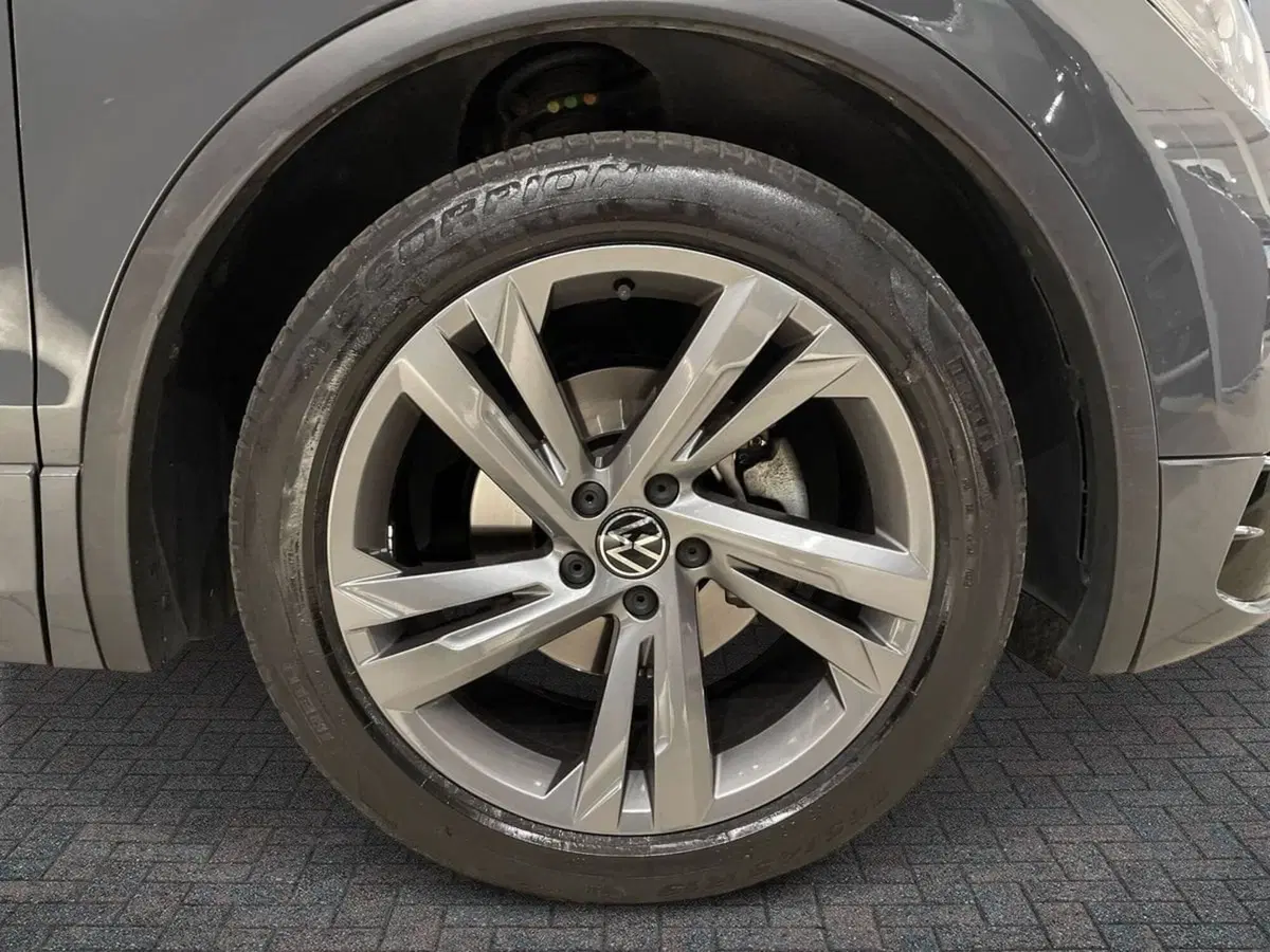 Volkswagen Tiguan usata a Prato (6)