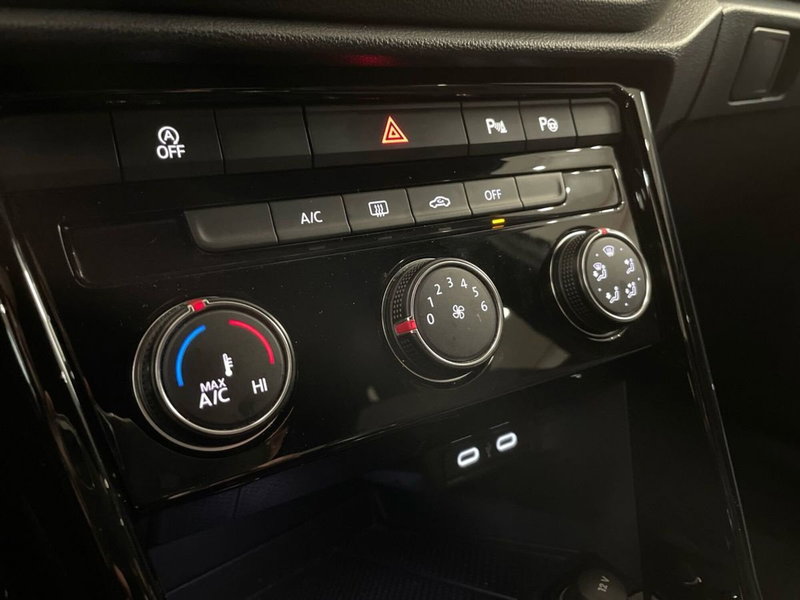 Volkswagen T-Roc usata a Pistoia (15)