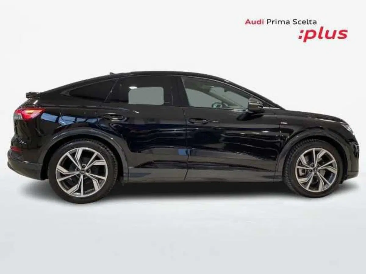 Audi Q4 Sportback usata a Pistoia (12)