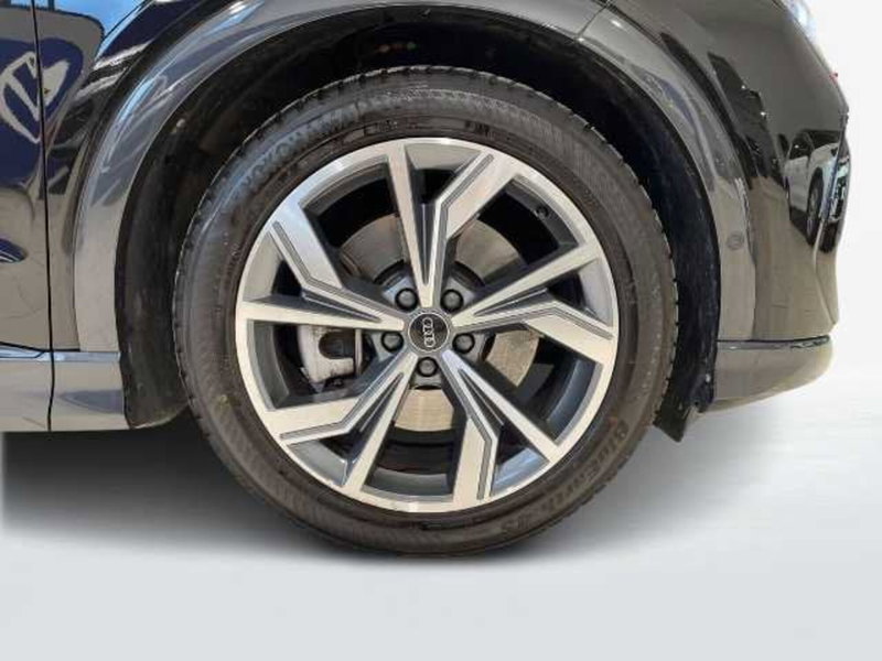 Audi Q4 Sportback usata a Pistoia (7)