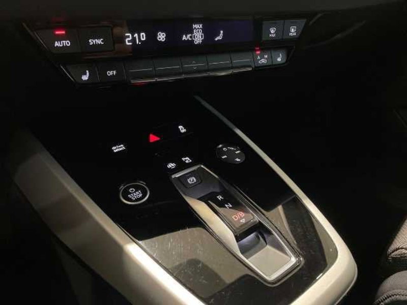 Audi Q4 Sportback usata a Pistoia (9)