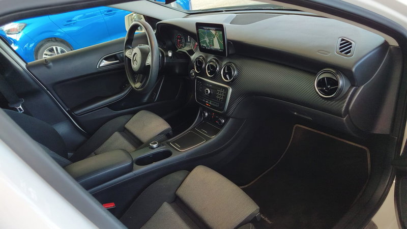 Mercedes-Benz GLA SUV usata a Firenze (11)