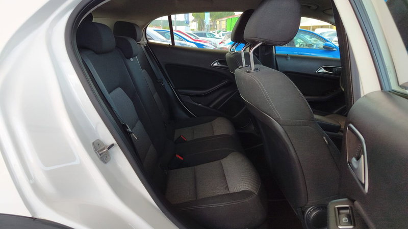 Mercedes-Benz GLA SUV usata a Firenze (12)