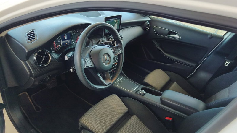 Mercedes-Benz GLA SUV usata a Firenze (4)