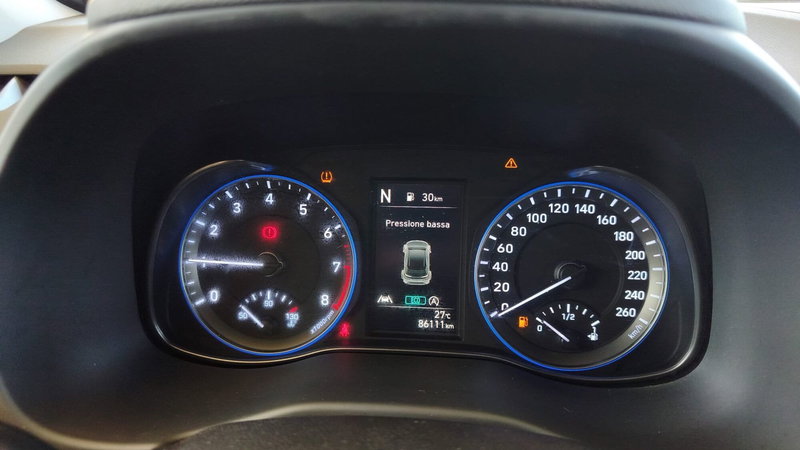 Hyundai Kona usata a Firenze (2)