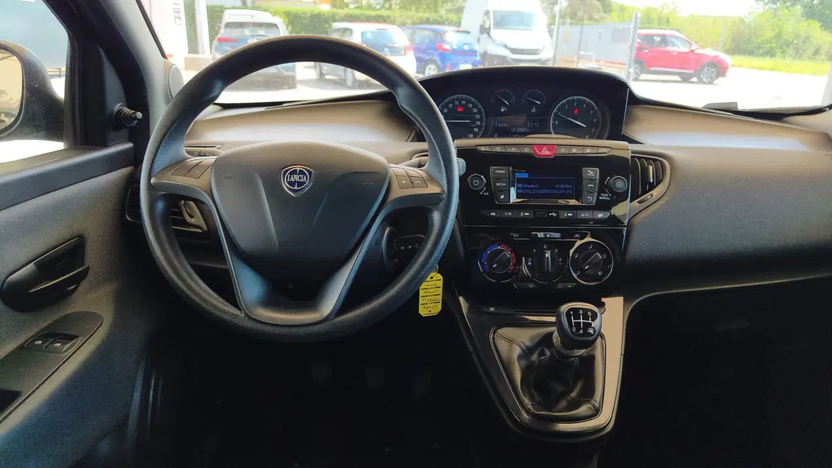 Lancia Ypsilon usata a Firenze (20)