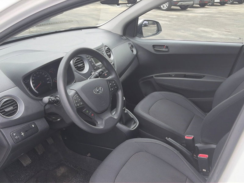 Hyundai i10 usata a Lucca (10)