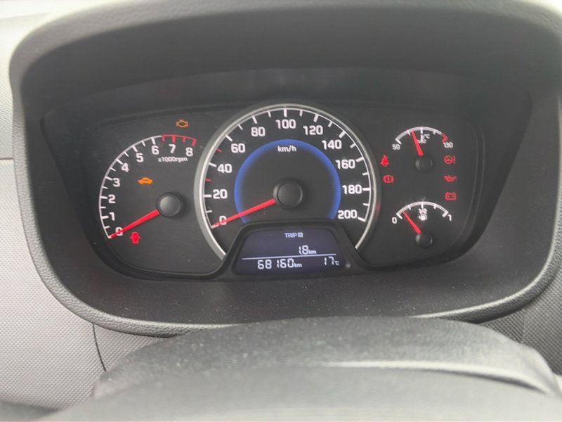 Hyundai i10 usata a Lucca (11)