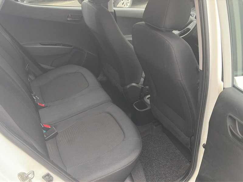 Hyundai i10 usata a Lucca (15)