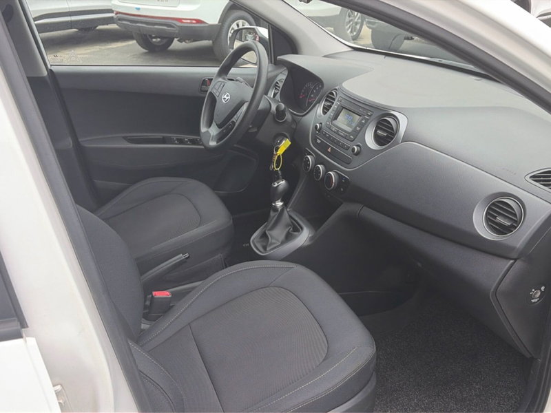 Hyundai i10 usata a Lucca (16)