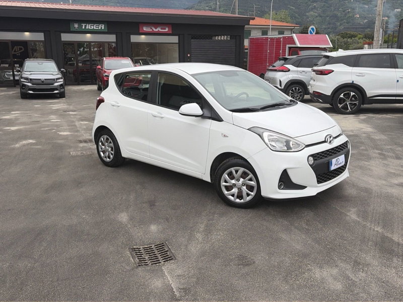 Hyundai i10 usata a Lucca (8)