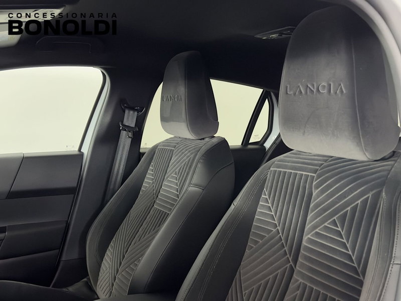 Lancia Ypsilon usata a Brescia (14)