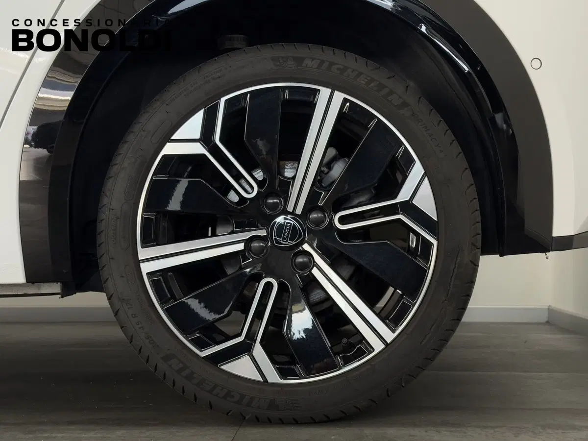 Lancia Ypsilon usata a Brescia (7)