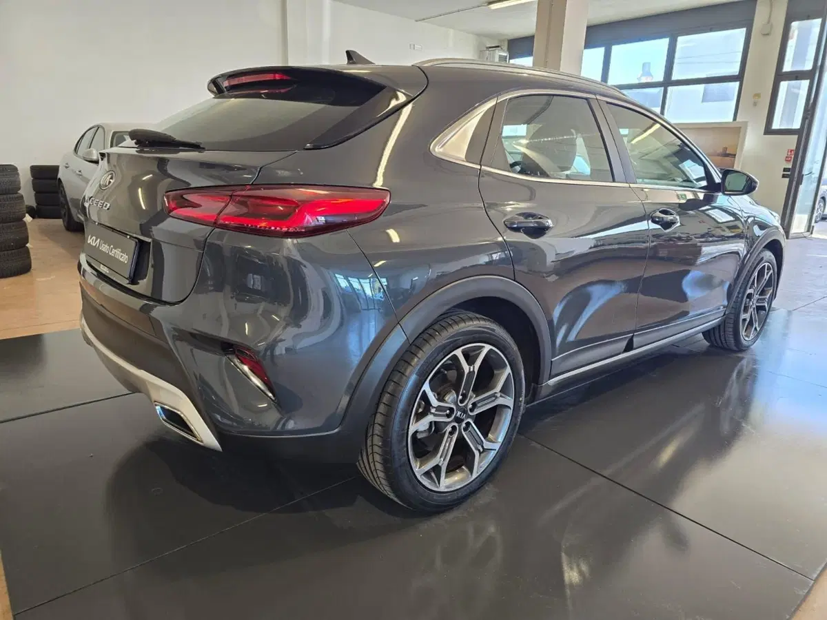 Kia XCeed usata a Rimini (5)