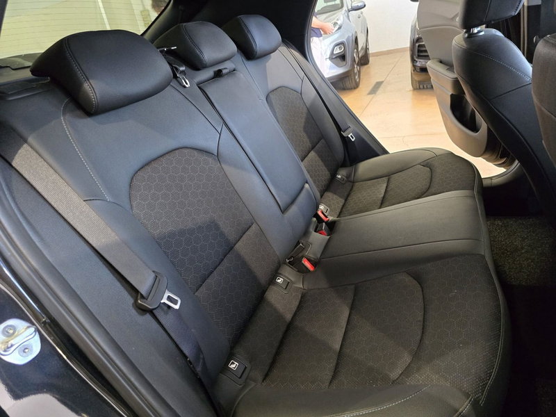 Kia XCeed usata a Rimini (11)