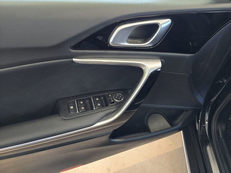 Kia XCeed usata a Rimini (15)