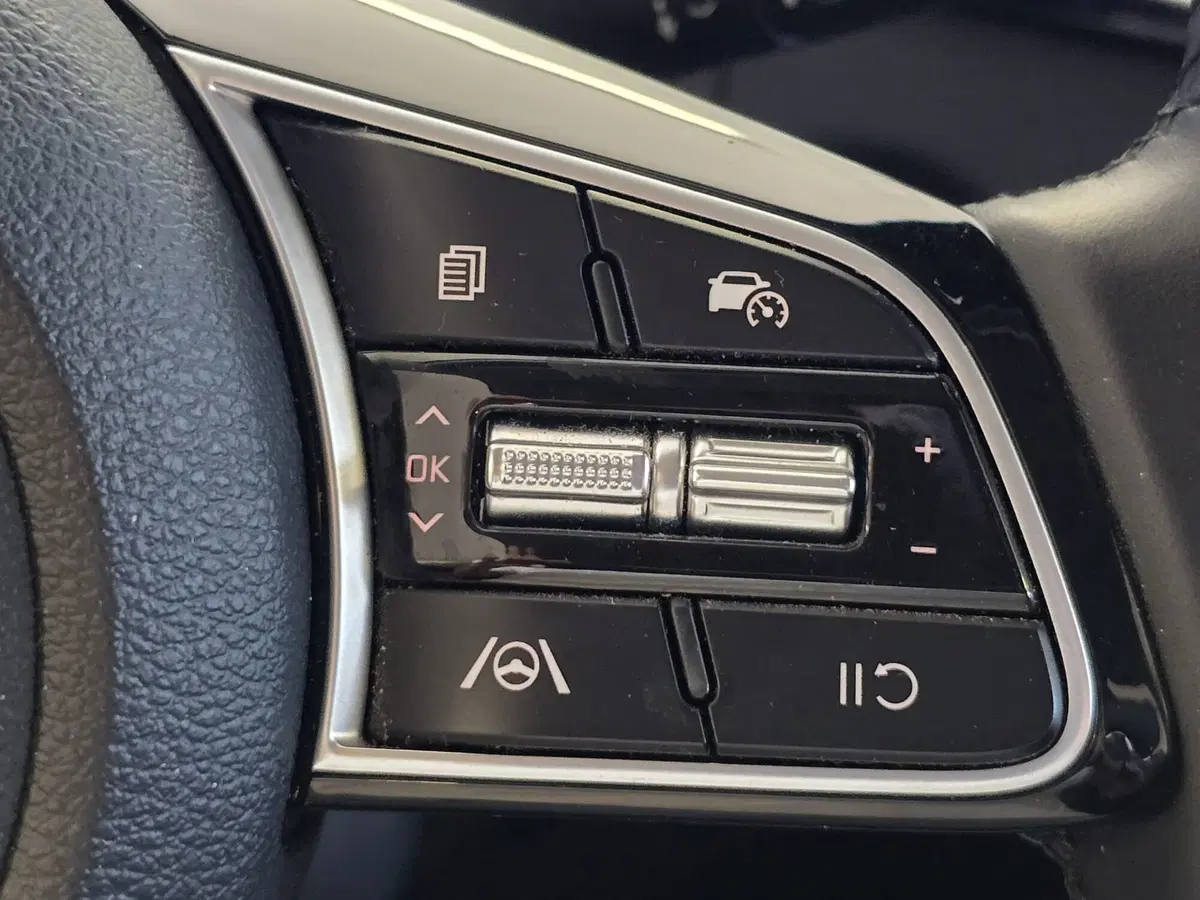 Kia XCeed usata a Rimini (17)