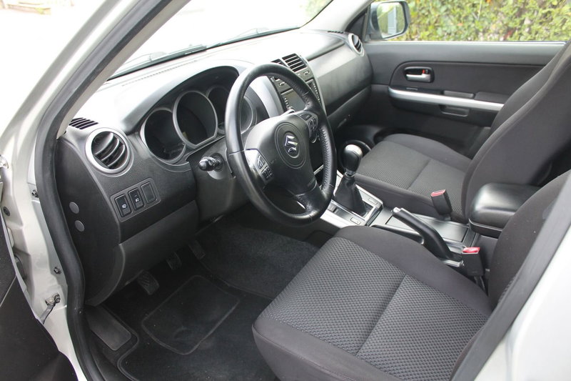 Suzuki Grand Vitara usata a Cuneo (8)